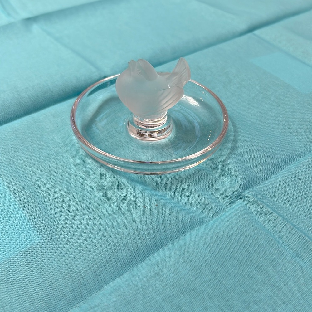 Vintage Lalique Clear & Frosted Crystal FINCH Ring bowl **Signed
